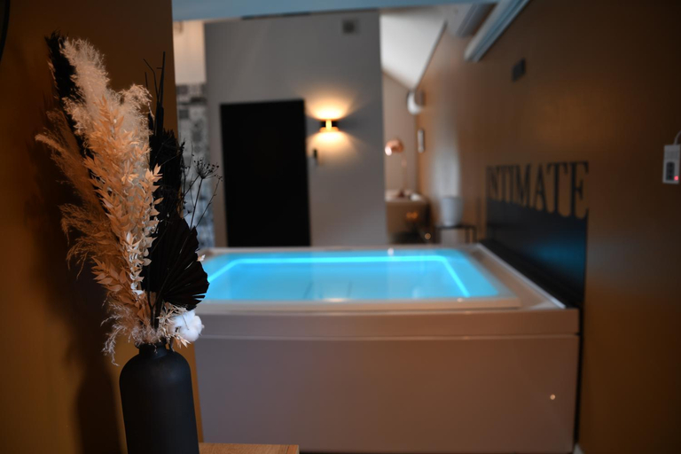 Others 4, Intimate - Private Wellness, Liège