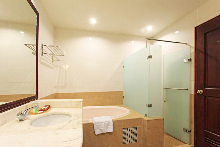 Bathroom 5