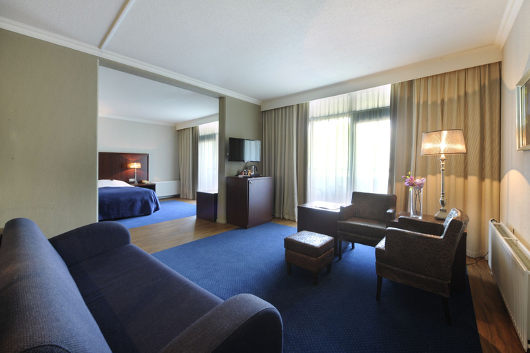 Bedroom 4, Van der Valk Theaterhotel Almelo, Almelo