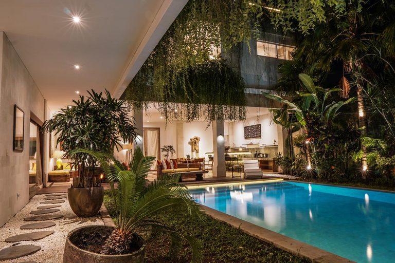 Swimming Pool 7