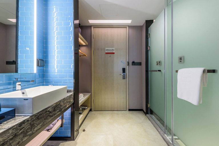 Bathroom 4, yishangchongzuohotel, Chongzuo