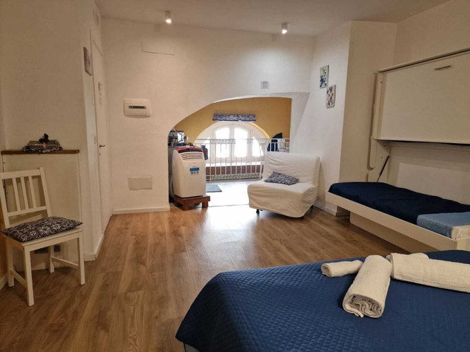 Bedroom 3, Donna Mariella, Napoli