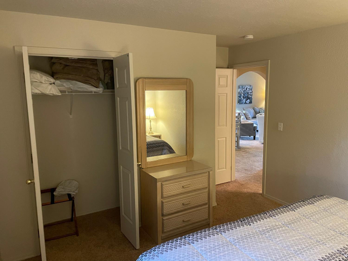 Others 5, Escape To Branson, Taney