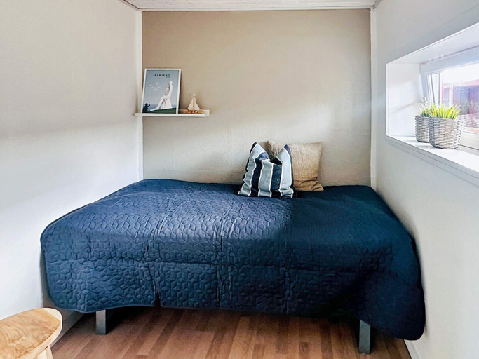 Bedroom 2, 6 Person Holiday Home in Esbjerg V, Esbjerg