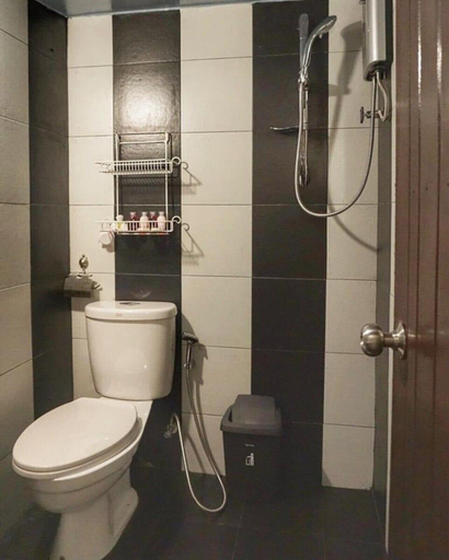 Bathroom 4, Baan Bua Talay, Muang Rayong