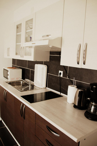 Others 3, Villa Mirco, Marina