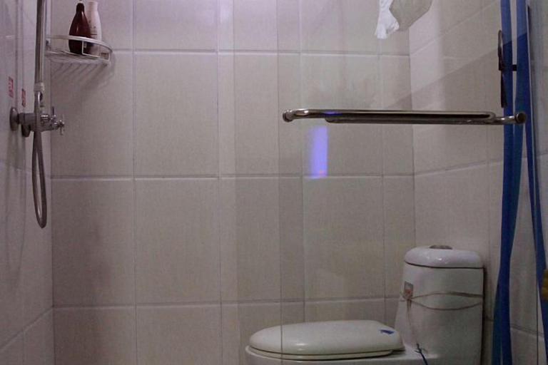 Bathroom 2, Huating Hotel, Wuhu