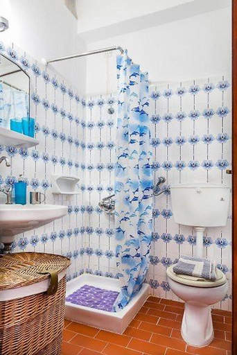 Bathroom 5, Elia, South Aegean