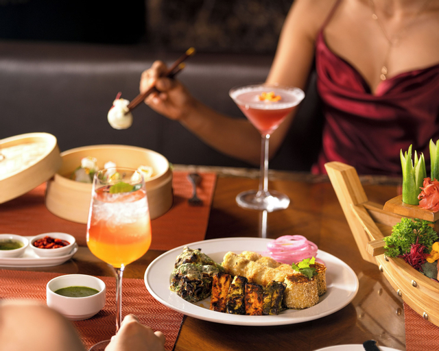 Food & Drinks 16