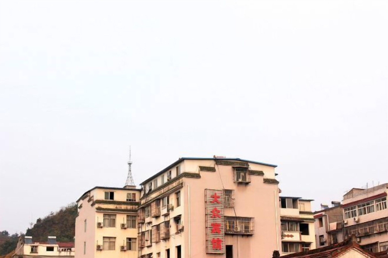 Exterior & Views, Wudangshan Dazhong Hotel, Shiyan
