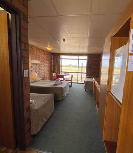 Others 4, Hawker Hotel Motel, Flinders Ranges