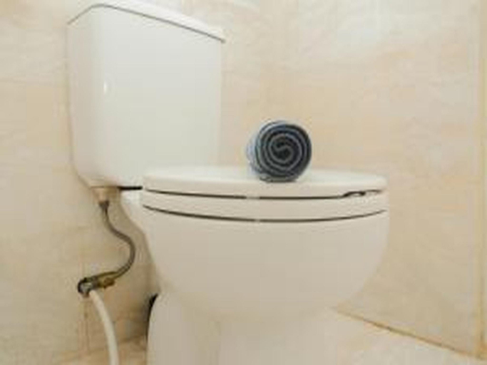 Bathroom, Apartemen Sentra Timur by Damz Apart, East Jakarta