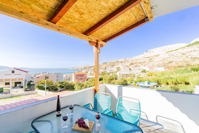 Others 4, Kob Orog good location with sea views and modern decor, Novalja