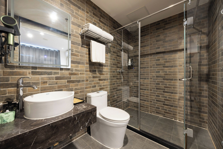 Bathroom 4, Nostalgia Hotel(Zhangjiakou Wuyi Street), Zhangjiakou