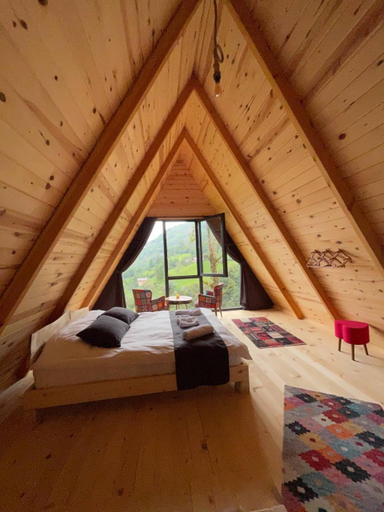 Others 5, Ekakta bungalov, Ardeşen