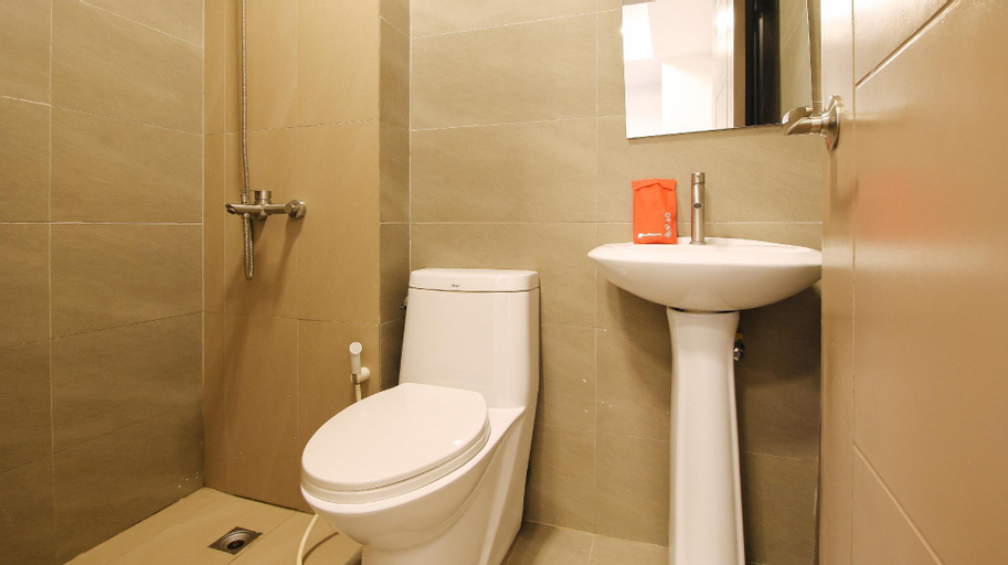 Bathroom 8