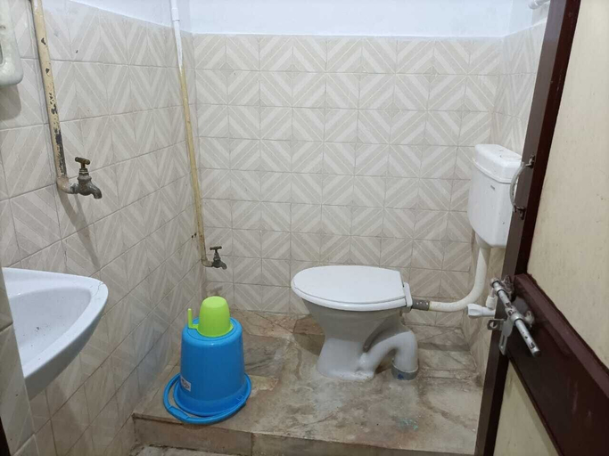 Bathroom, Puri, Puri