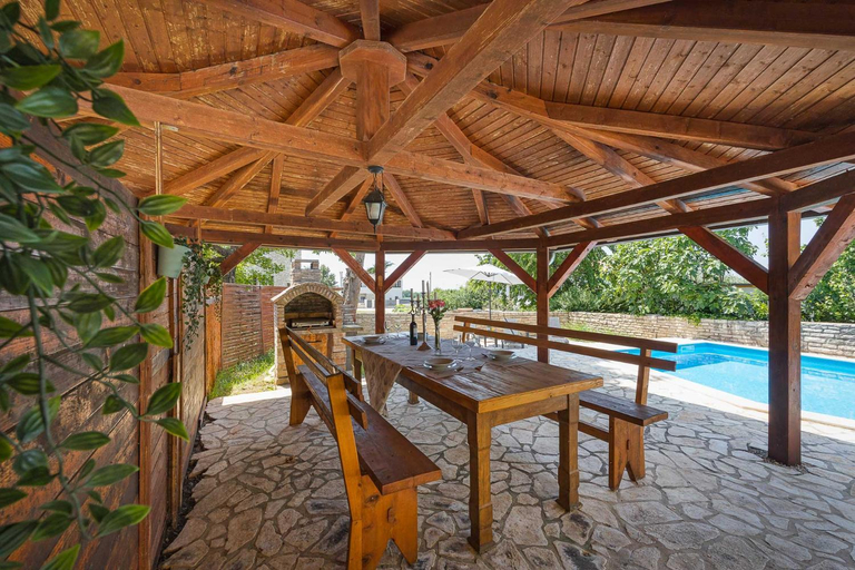 Others 4, Villa Lara, Kaštelir-Labinci