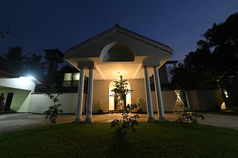 Others 4, Serene Manor, Kaduwela