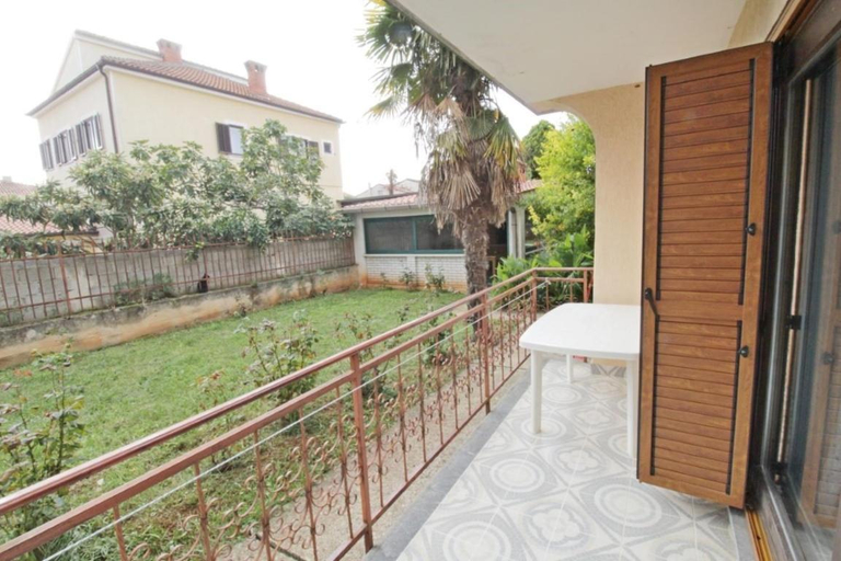 Others 3, Apartments LEO with pool, Umag