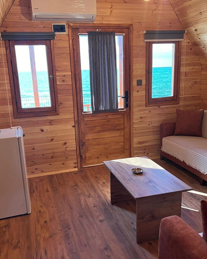 Bedroom, Blackstone Beach Hotel, Karataş