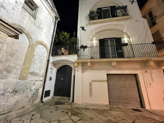 Others 4, B&B Le Volte 27, Bari