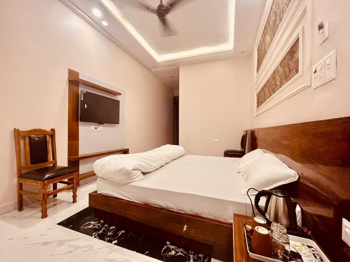 Bedroom 4, Hotel Ram Anandam Inn, Faizabad