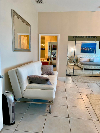 Others 2, Large luxurious direct ocean front Penthouse or Deluxe one bedroom ocean front condo-free parking-, Miami-Dade