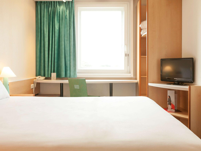Bedroom 22