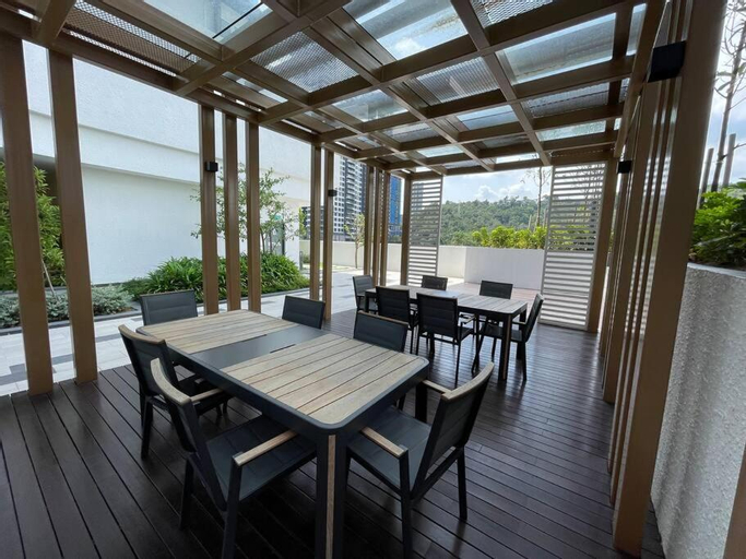 Food & Drinks, Mont Kiara 3 Room Balcony Free WIFI & Car Park, Kuala Lumpur