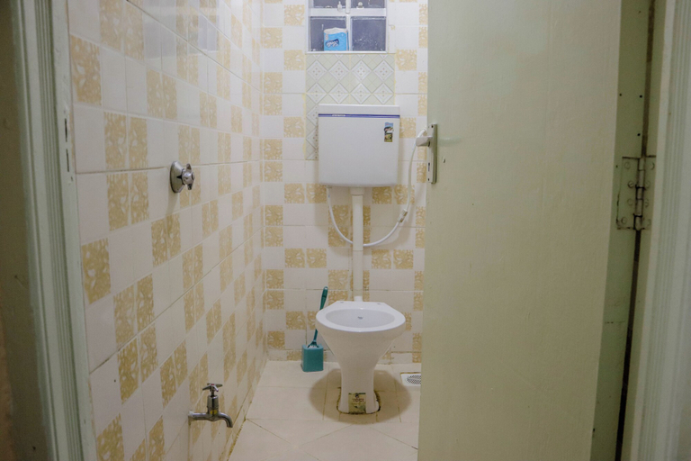 Bathroom 4, DAYO SUITES AND HOTEL, Embakasi Central