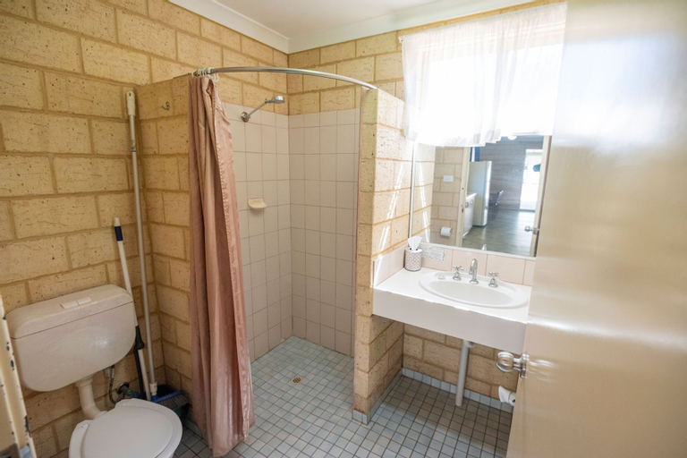Bathroom 3