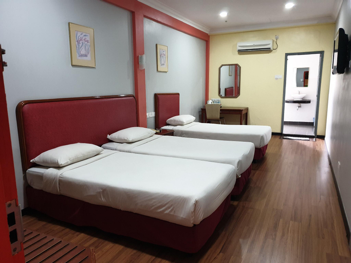 Bedroom 12
