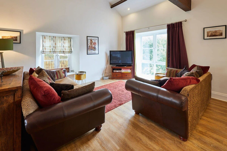 Others 5, Host Stay River View Cottage, Durham