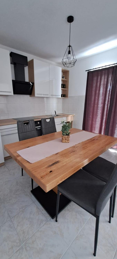 Others 4, Apartment Anchor, Omiš