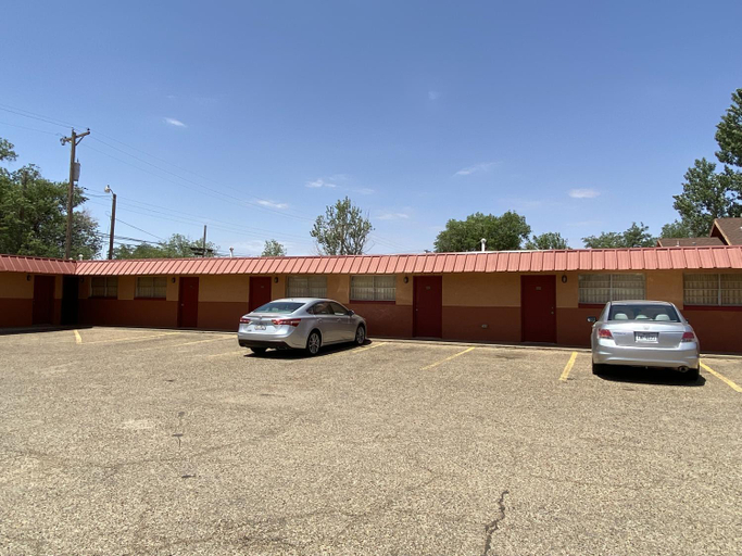 Others 2, Rodeway Inn, Garza