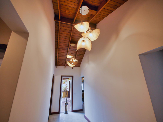 Exterior view 2, Casa Varuna - 2 Bedrooms, Roatán