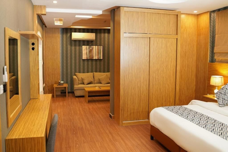 Bedroom 4, Palette Luxury Credi Hotel, Riyadh
