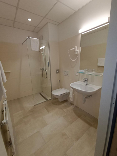 Bathroom 4, Gesundheitsresort Salzerbad, Lilienfeld