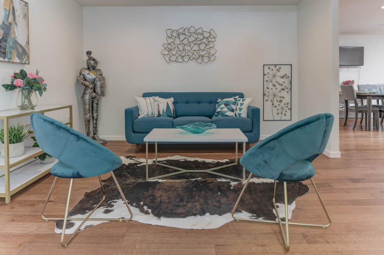 Bedroom 2, @ Marbella Lane - Boho 'n Sleek Rtreat Pool Tble, Alameda