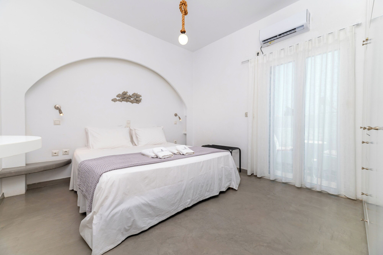 Bedroom 3, AquaLung Suites, South Aegean