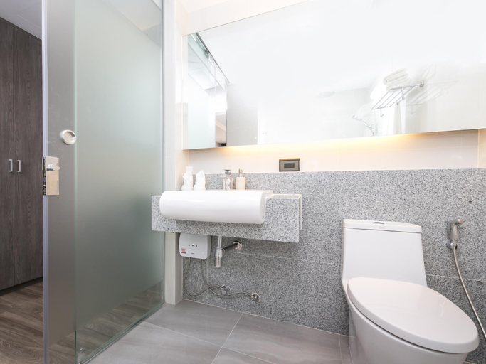 Bathroom 6