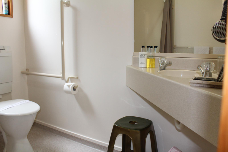 Bathroom 21