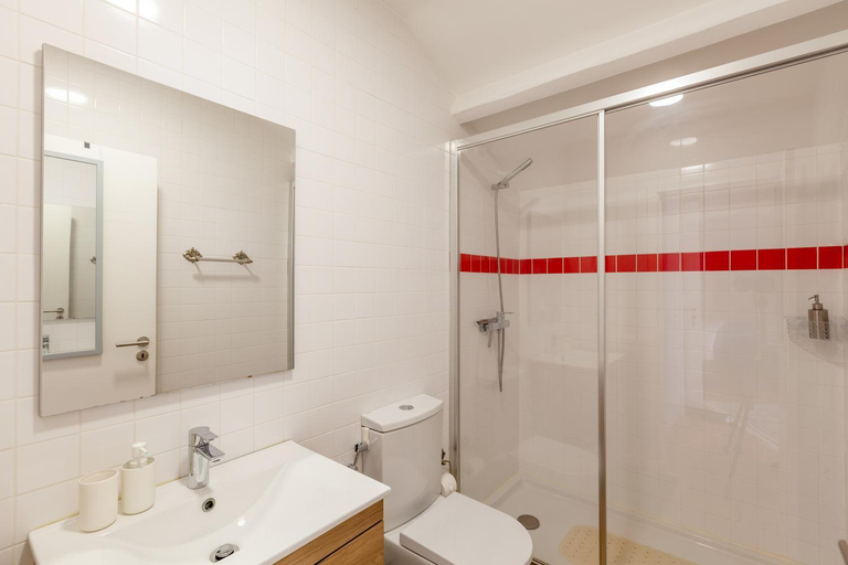 Bathroom 3, Sky Accommodations family Studios and Suites, Coimbra