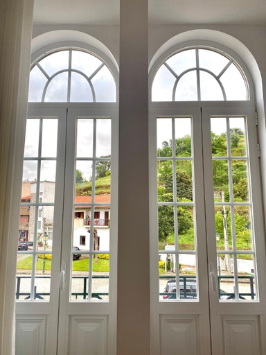 Others 4, DOURO B&B Avenida, Resende
