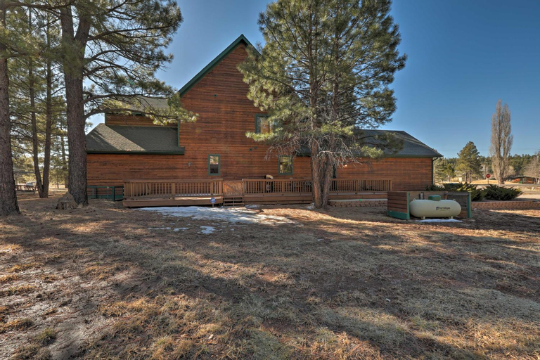 Munds Park Cabin Deck, Near Pinewood Golf Course, Coconino