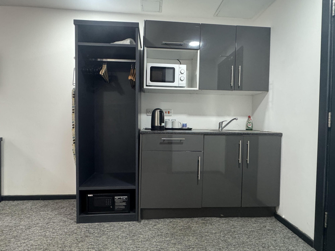 Private kitchen, Studio - Sleeps 2 - Parking - Wifi, Nottingham