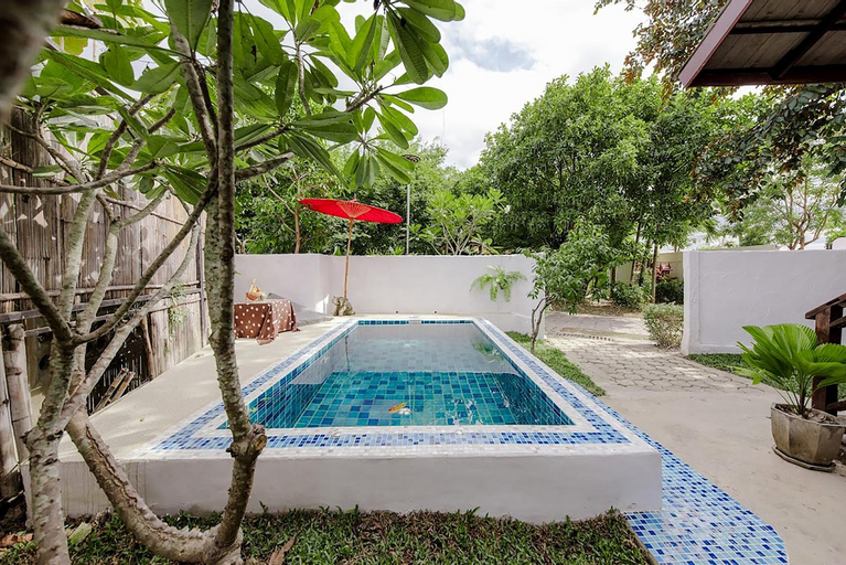 Swimming Pool 8