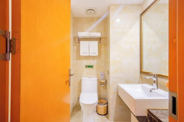 Bathroom 4, Langman Xicheng Hotel, Harbin