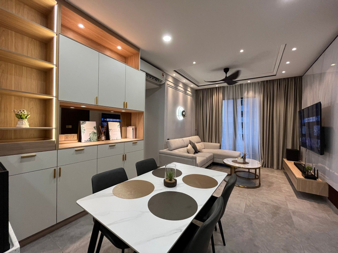 Dining Room 1